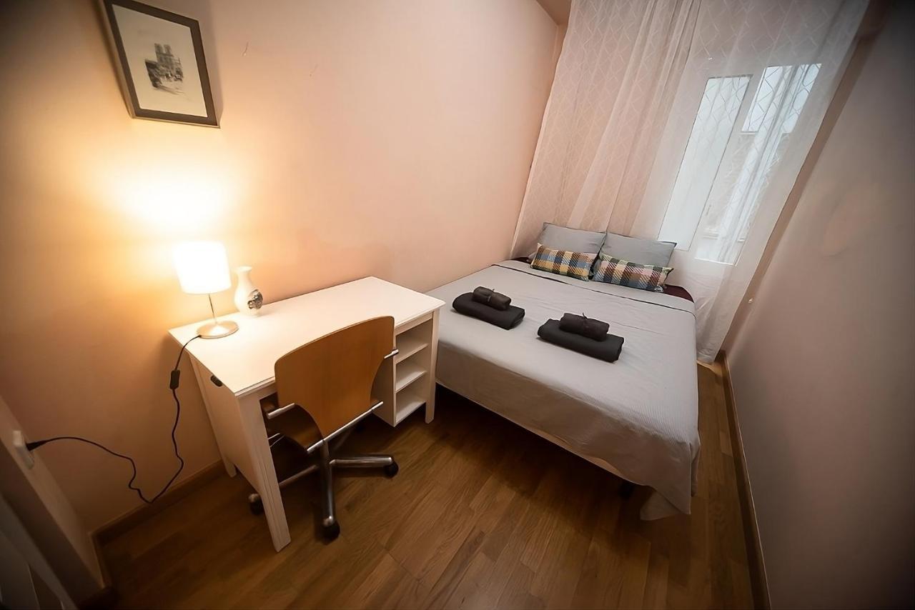 Traditional Rooms In Eixample Барселона Екстер'єр фото