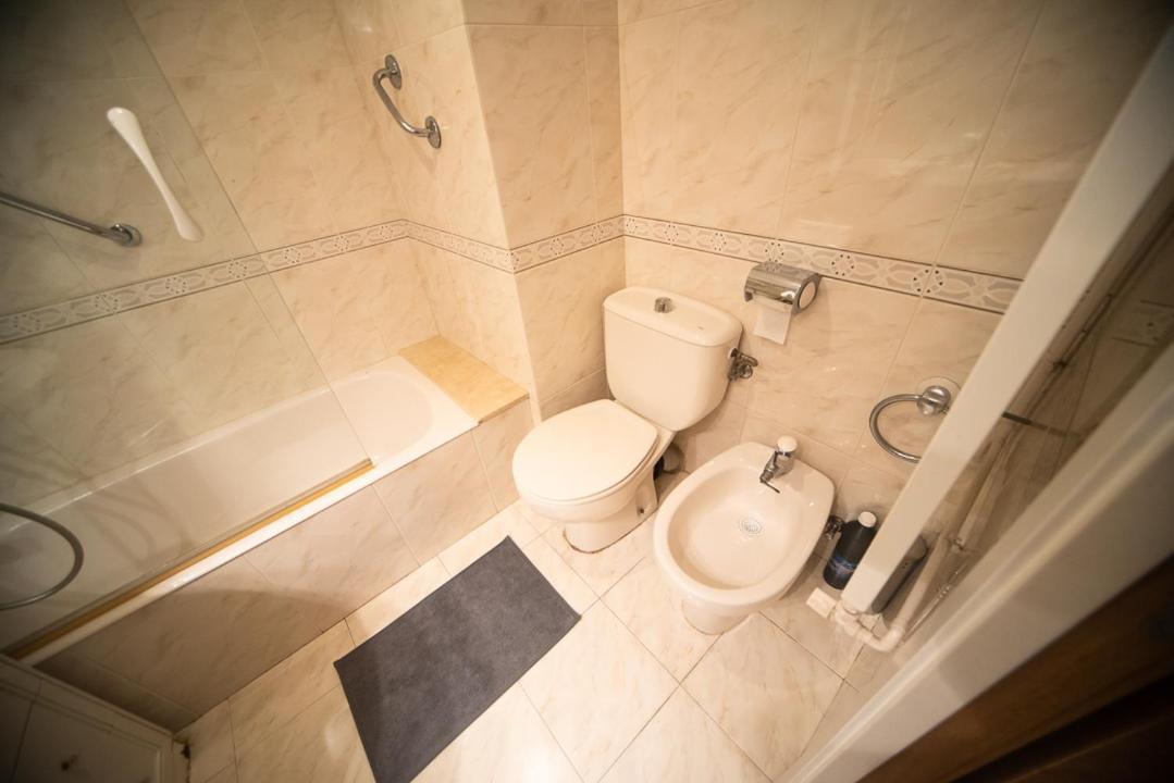 Traditional Rooms In Eixample Барселона Екстер'єр фото
